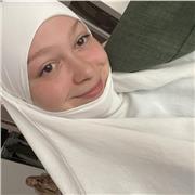 Selon la demande je peux m'adapter. J'enseigne l'anglais